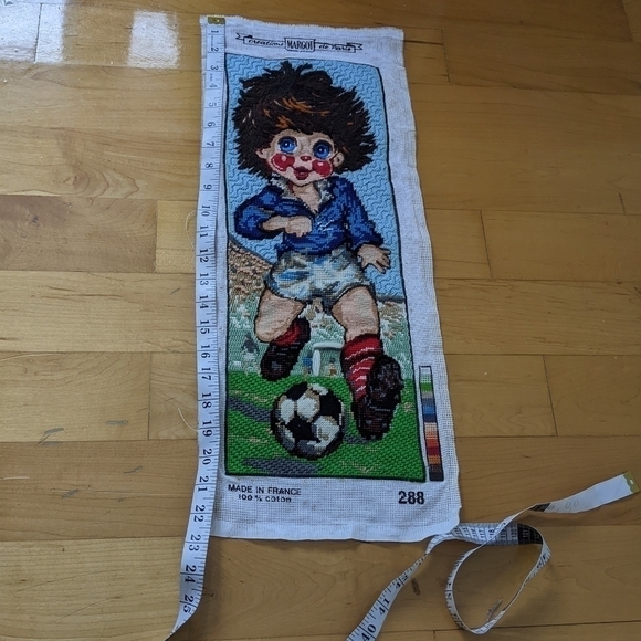 VINTAGE Big Eye Boy Needlepoint Soccer Player Completed embroidery Retro @K - Picture 4 of 8